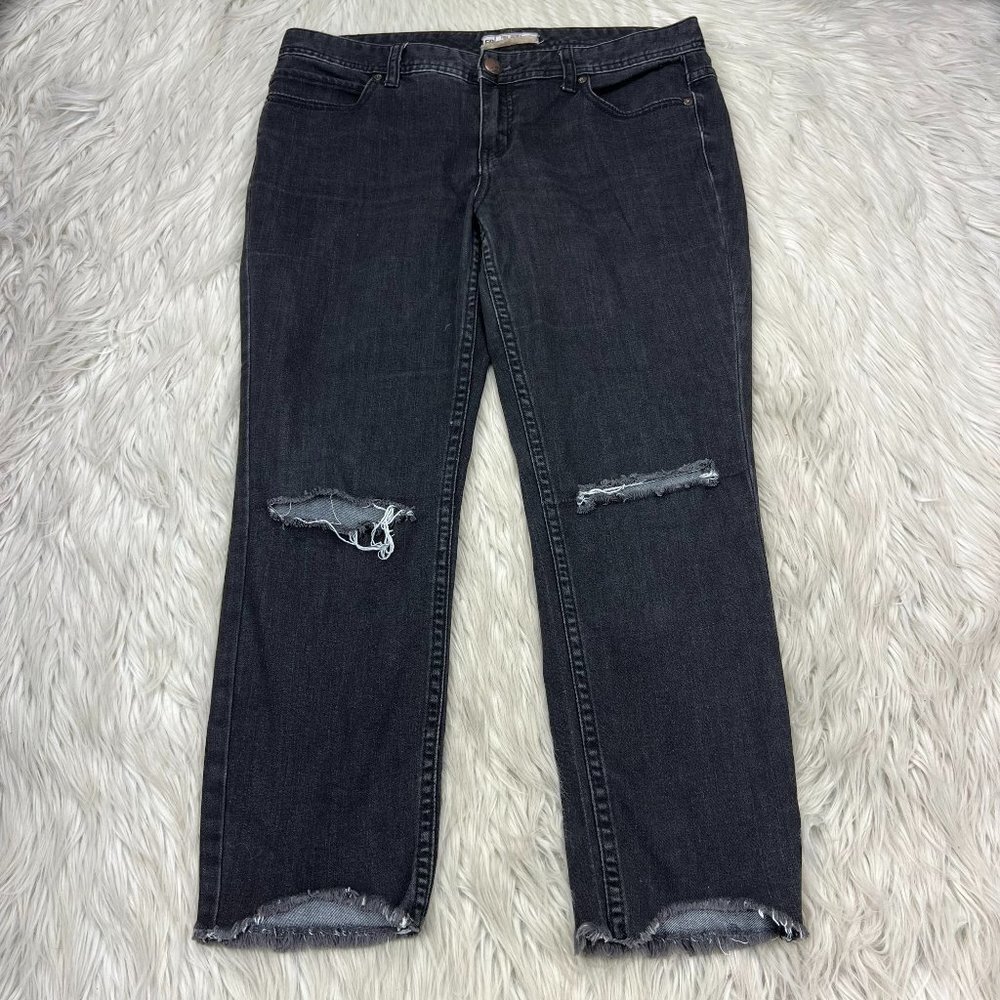 Free People Busted Kneed Destroyed Skinny‎ Jeans